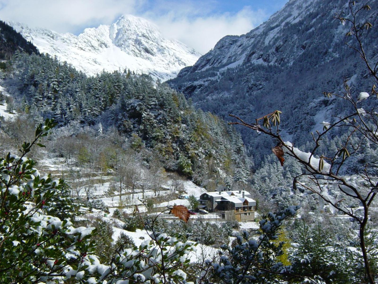 Hotel Turpí Benasque Exterior foto